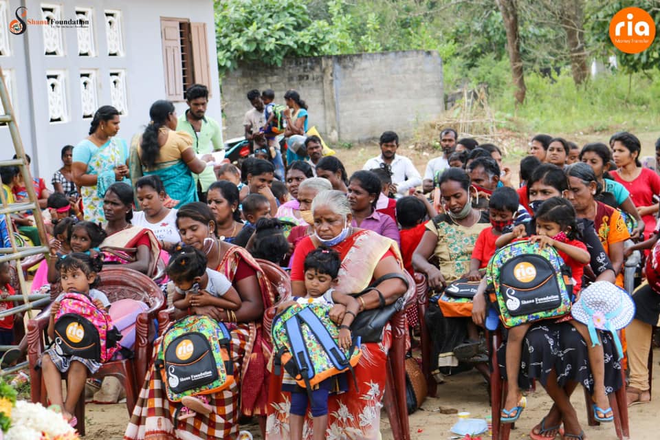 Providing 1000 School Bags for Children with Ria : Batch 4